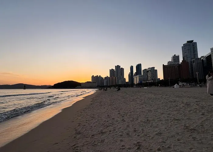 아파트 꼬모까사 해운대 Casa Haeundae Oceanfront *