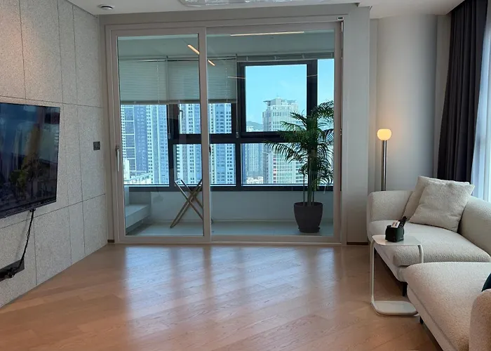 아파트 꼬모까사 해운대 Casa Haeundae Oceanfront *